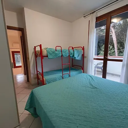 Two-storey Flat With Garden In Διαμέρισμα Rosolina Mare