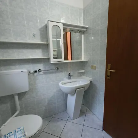 Two-storey Flat With Garden In *